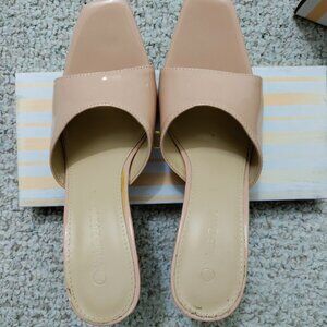 Wild Diva Lounge Peach Strapless Heels